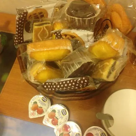 Oda ve Kahvaltı Leonard Acqui Roma